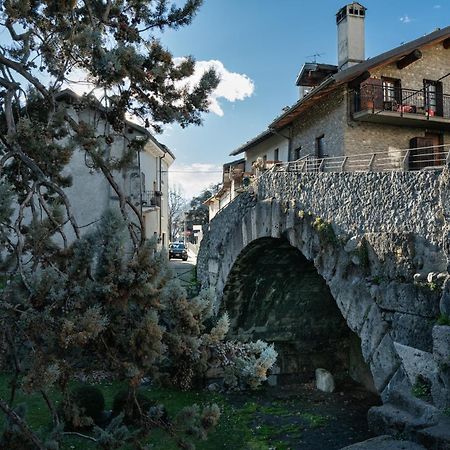 Alpine Apartment Aosta Buitenkant foto