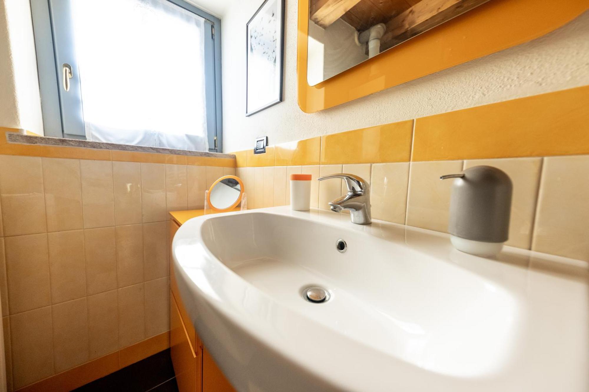 Alpine Apartment Aosta Buitenkant foto